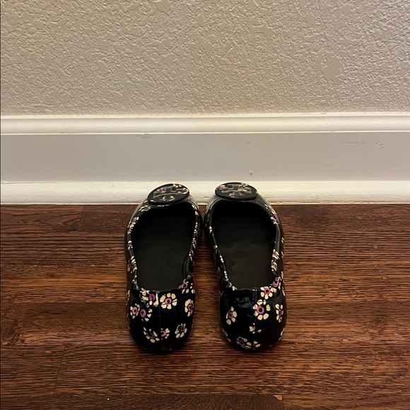 Tory Burch Black Flats with Pink Floral Design - Picture 4 of 5